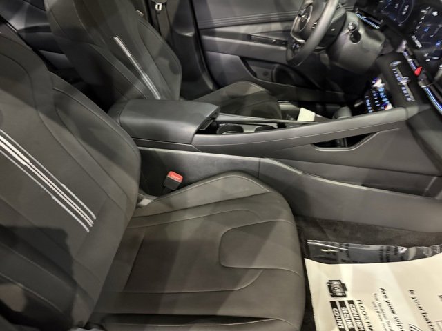 New 2025 Hyundai Elantra SEL image 31