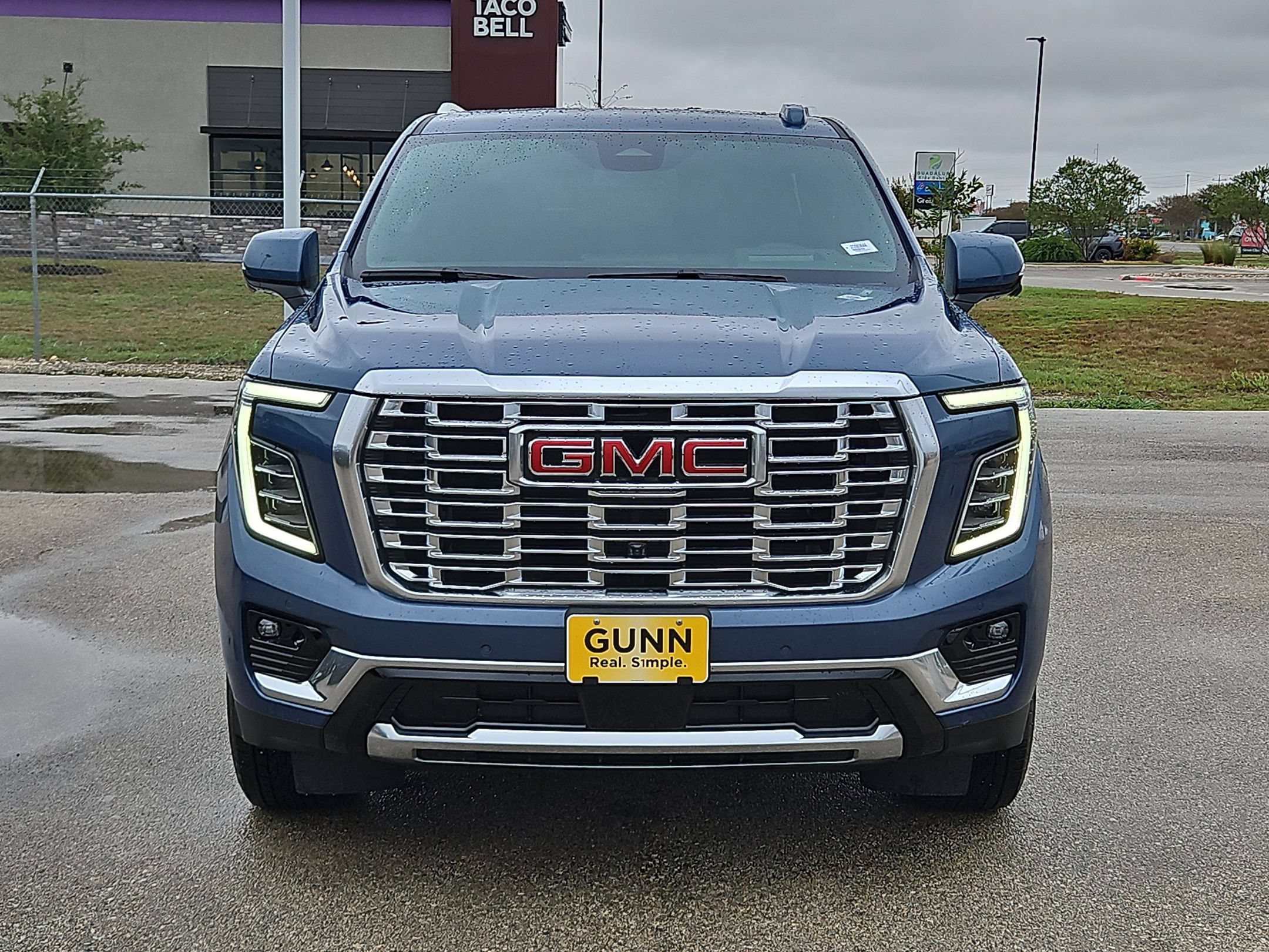 Used 2026 GMC Yukon Denali w/ Sun & Power Step Package AWD/4WD image 8