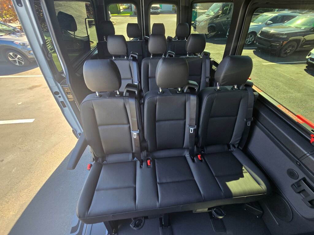 New 2025 Mercedes-Benz Sprinter 2500 image 17