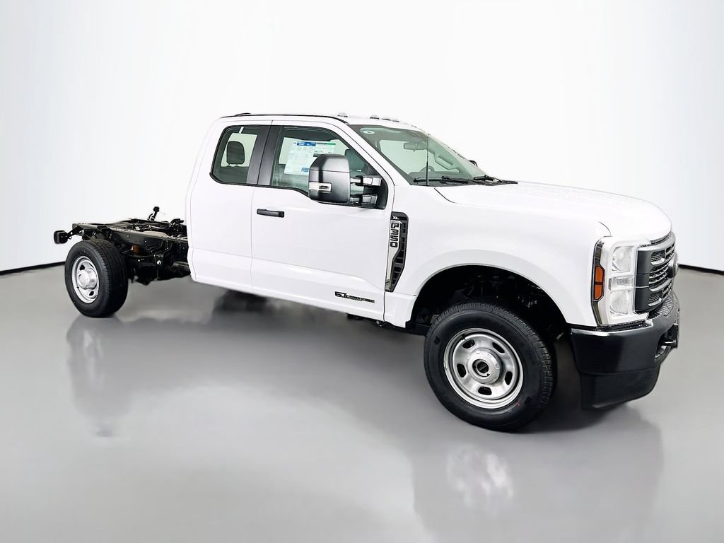 New 2026 Ford F350 XL 360° Tour