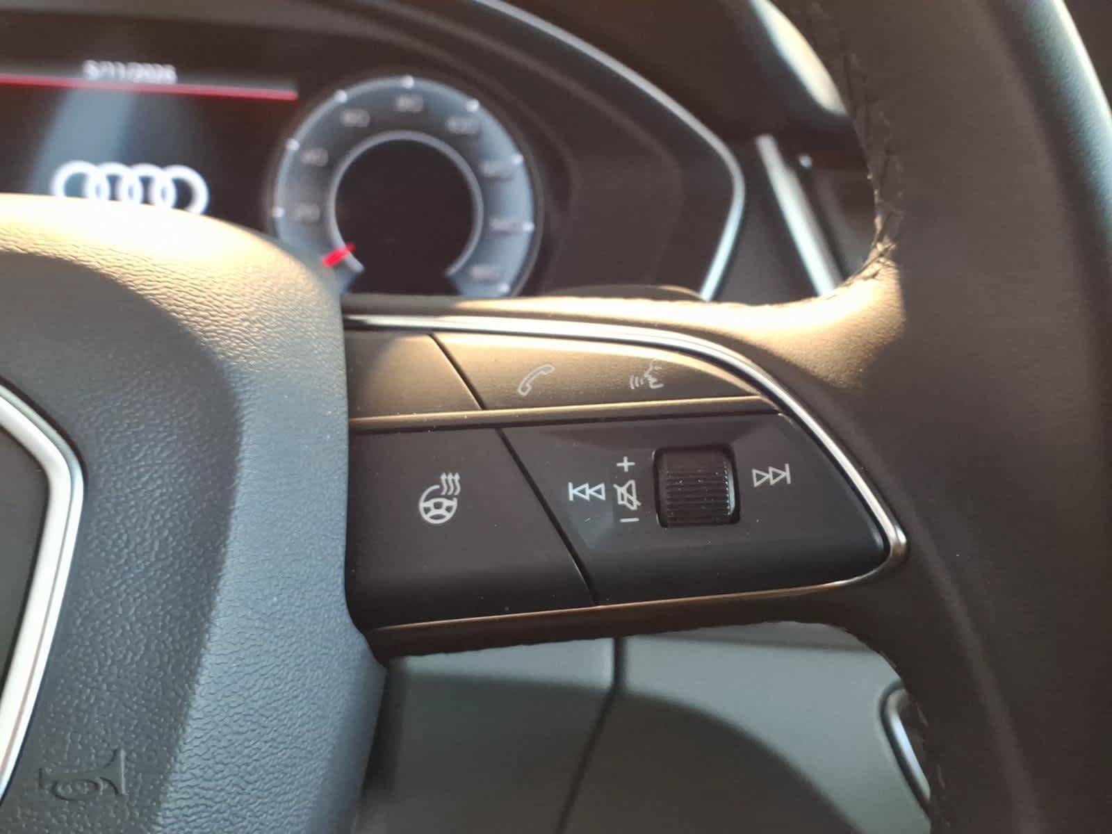 Certified 2025 Audi Q5 2.0T Premium AWD/4WD image 16