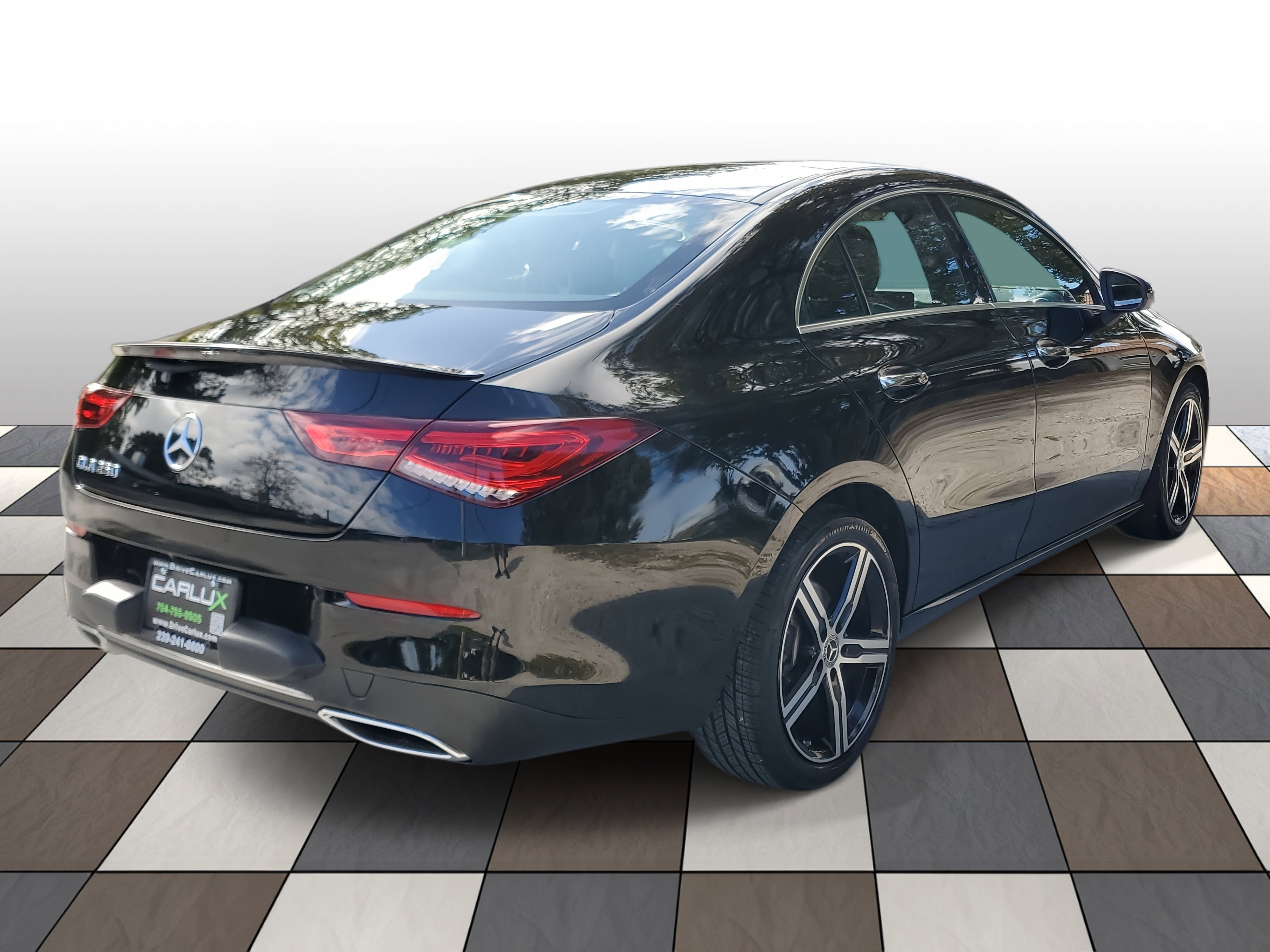 Used 2023 Mercedes-Benz CLA 250 w/ Premium Package image 4