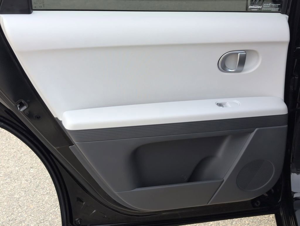 Used 2022 Hyundai Ioniq 5 SE w/ Cargo Package image 21