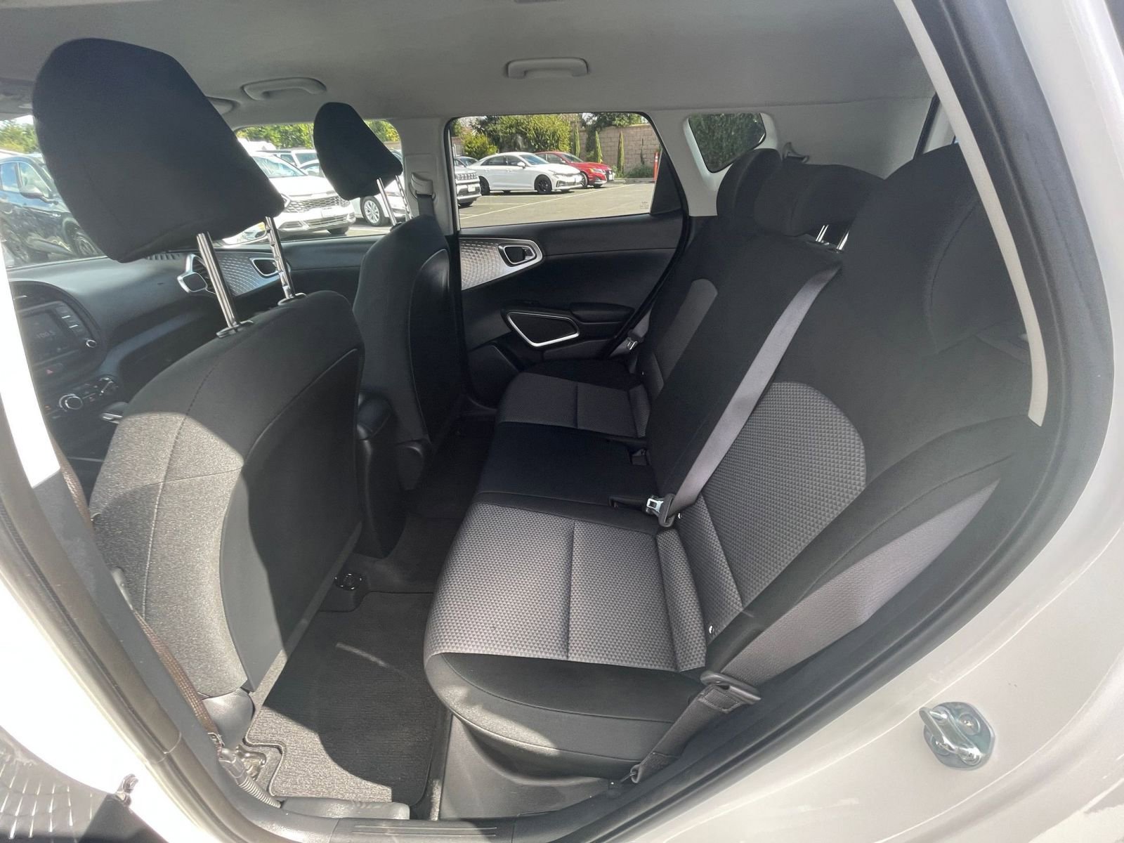 Used 2025 Kia Soul LX w/ LX Technology Package image 23