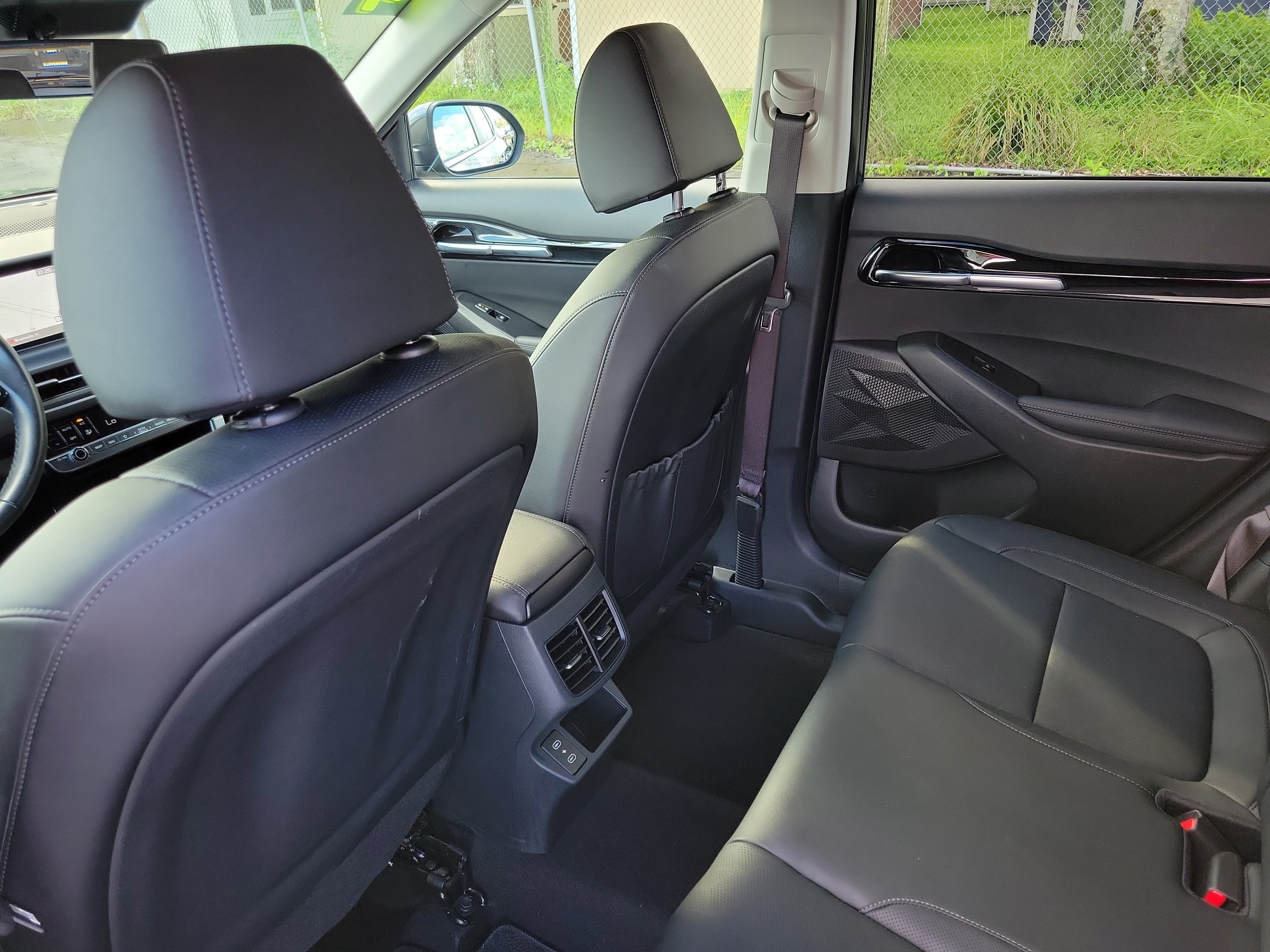 Used 2024 Kia Seltos EX FWD image 20