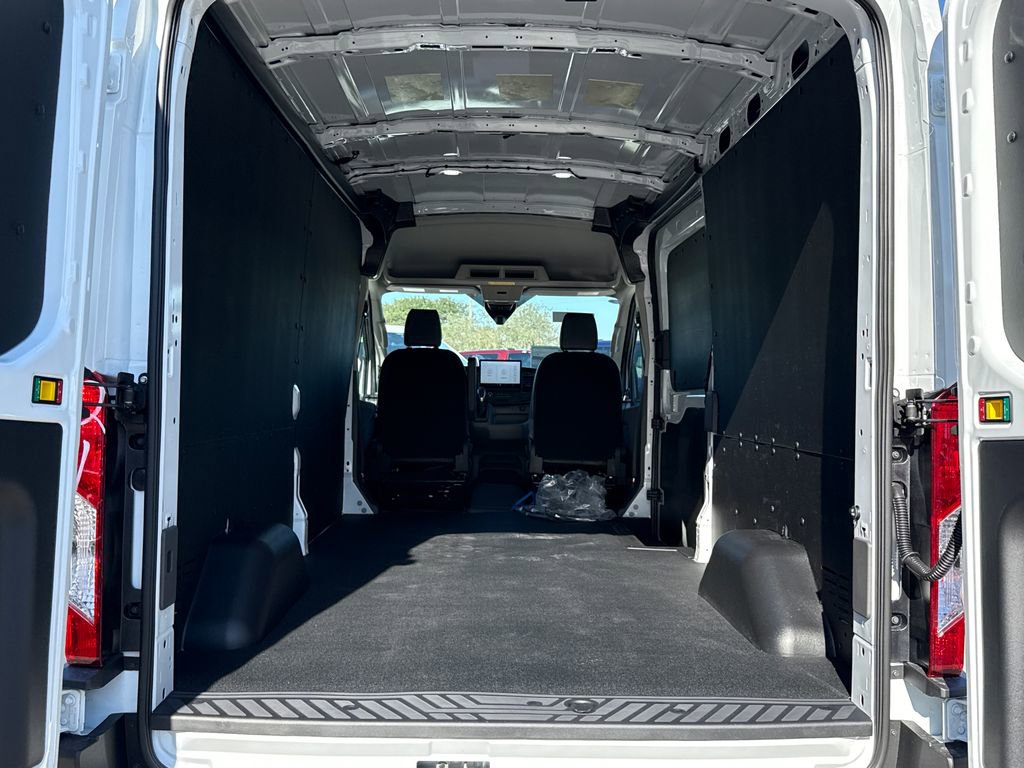 New 2026 Ford Transit 250 148 Medium Roof w/ Load Area Protection Package image 21
