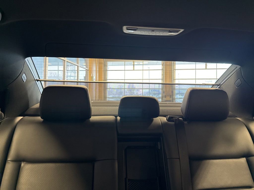 Used 2014 Mercedes-Benz E 350 4MATIC Sedan image 32