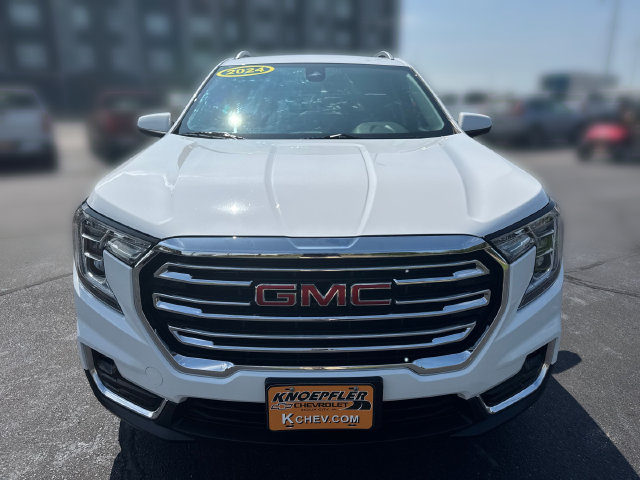 Used 2024 GMC Terrain SLT AWD/4WD image 8