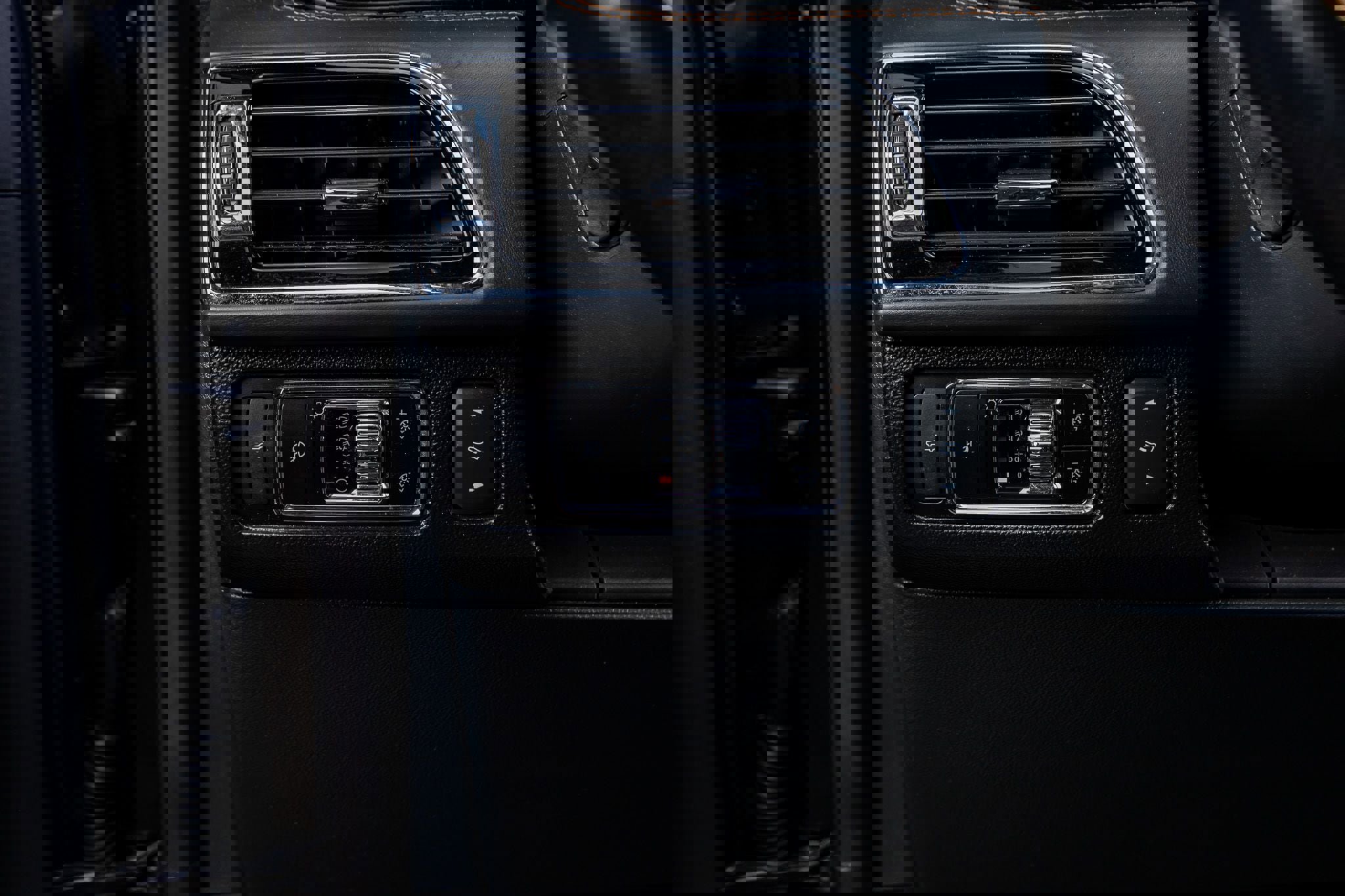 Used 2024 Lincoln Navigator L Black Label image 22