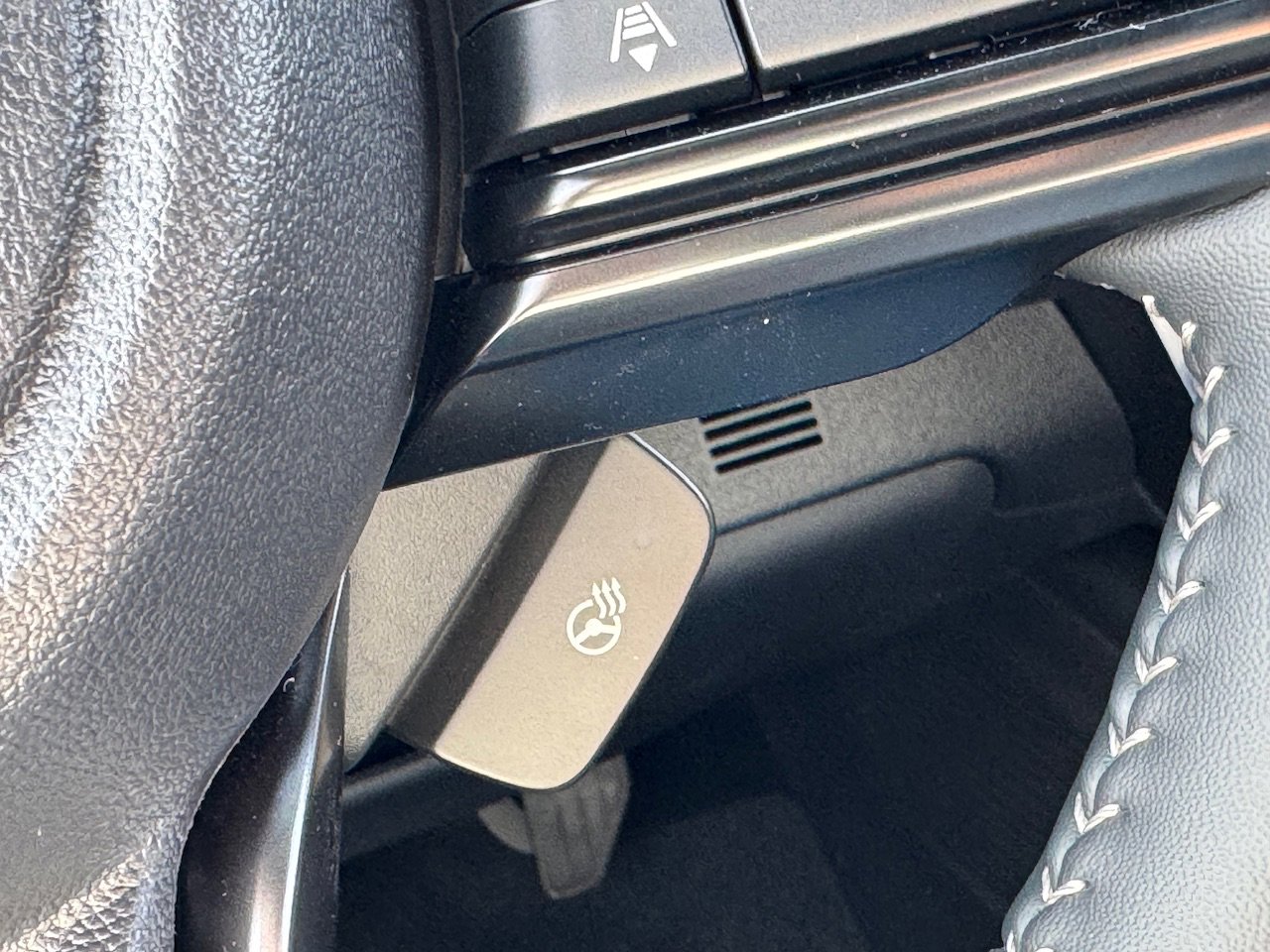 New 2026 Subaru Outback Touring XT image 34