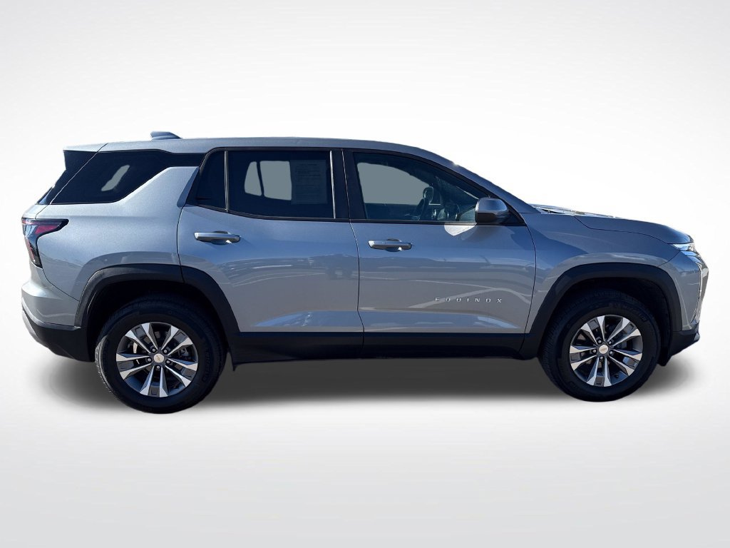 Used 2026 Chevrolet Equinox LT AWD/4WD image 6