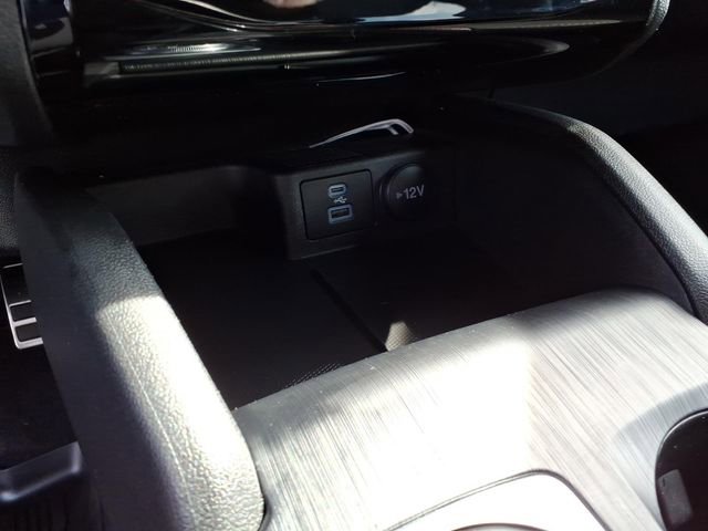 Used 2023 Ford Escape ST-Line w/ Tech Pack #1 AWD/4WD image 12