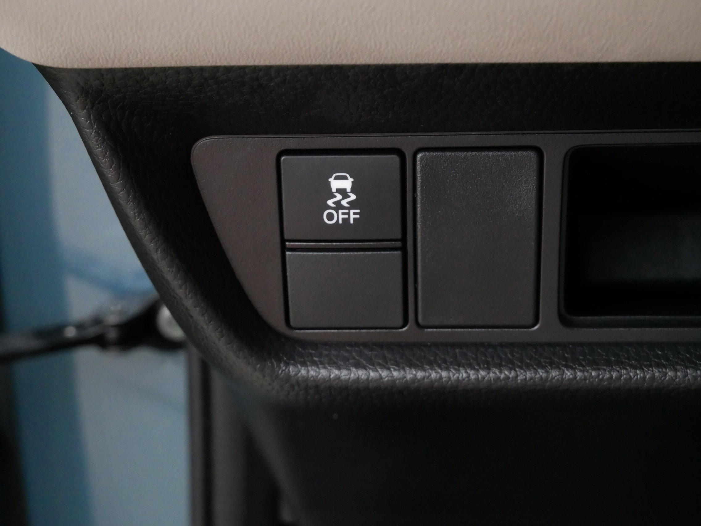 Certified 2024 Honda HR-V EX-L image 27
