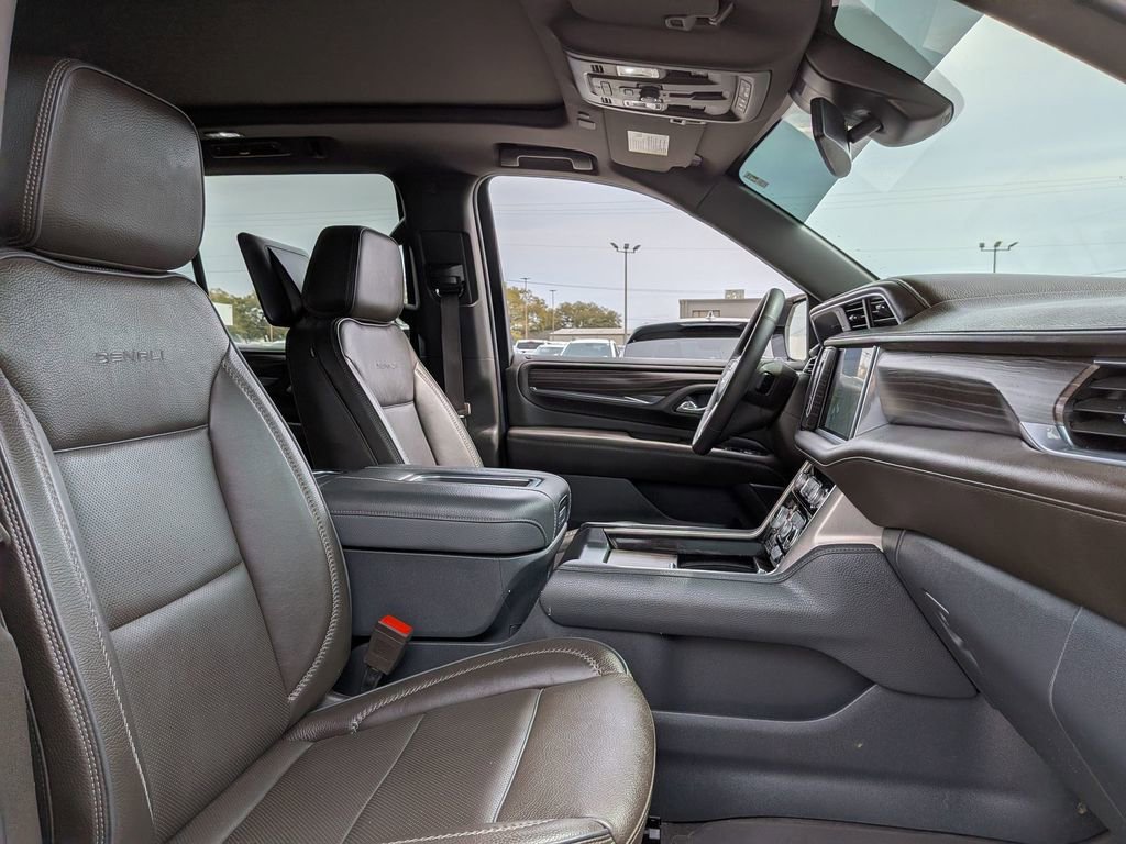 Used 2024 GMC Yukon Denali image 18