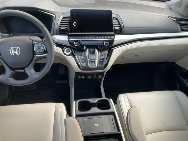 Used 2026 Honda Odyssey Touring image 11