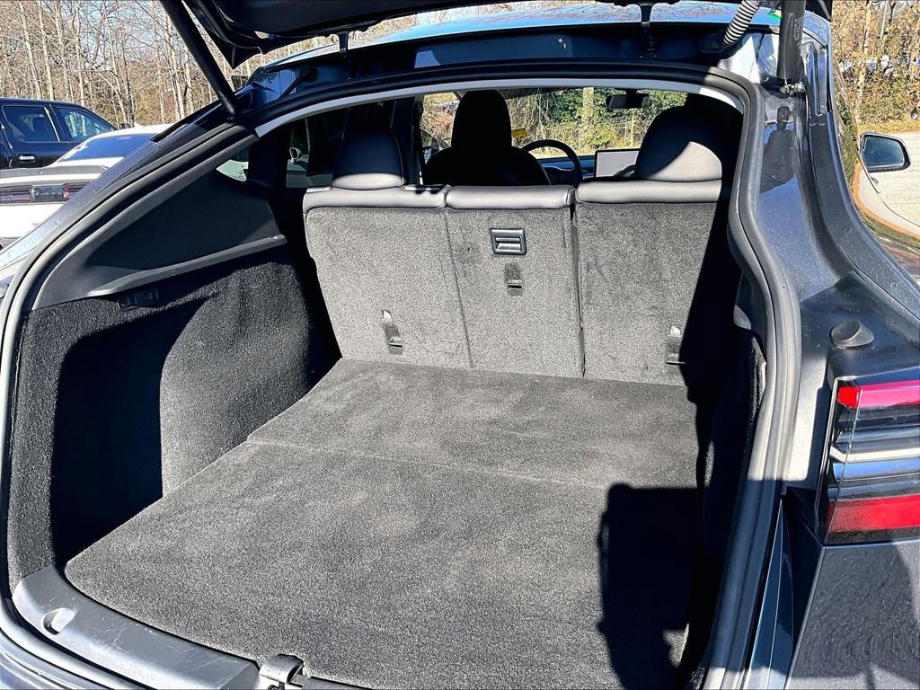 Used 2023 Tesla Model Y Long Range image 21