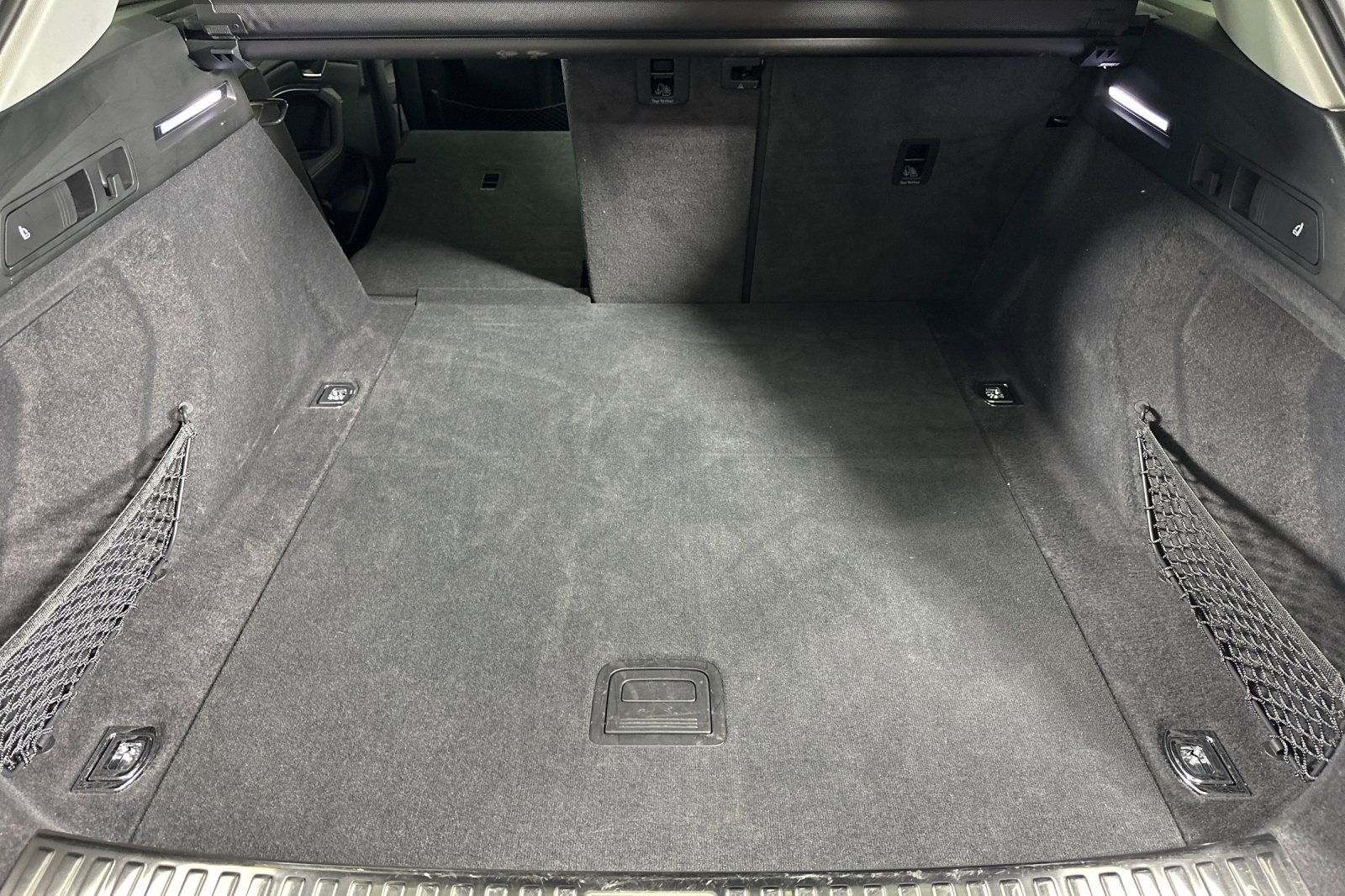 Used 2024 Audi Q8 e-tron Premium image 14