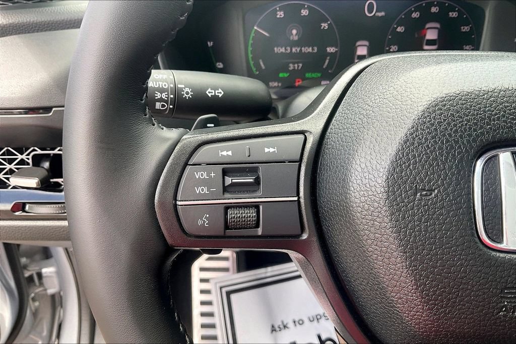 Used 2025 Honda Accord Sport image 18