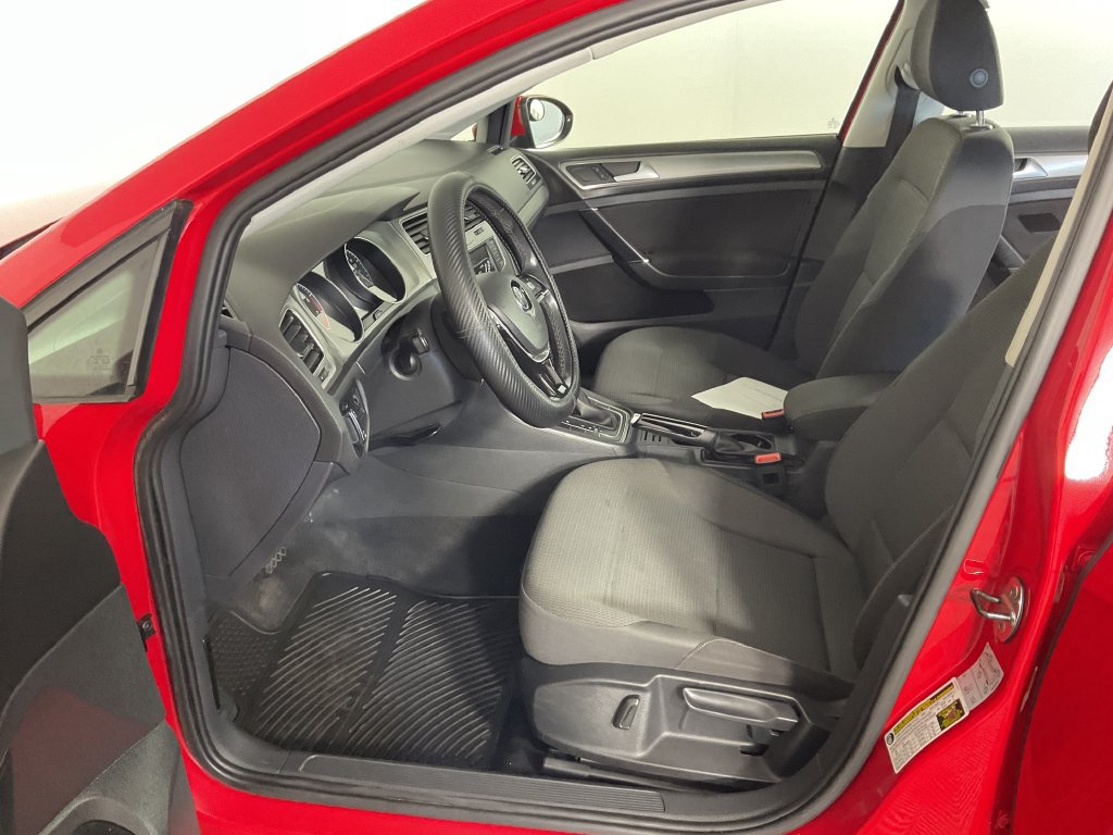 Used 2016 Volkswagen Golf S FWD image 18