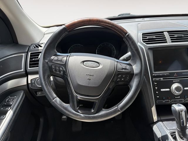 Used 2017 Ford Explorer Platinum AWD/4WD image 12