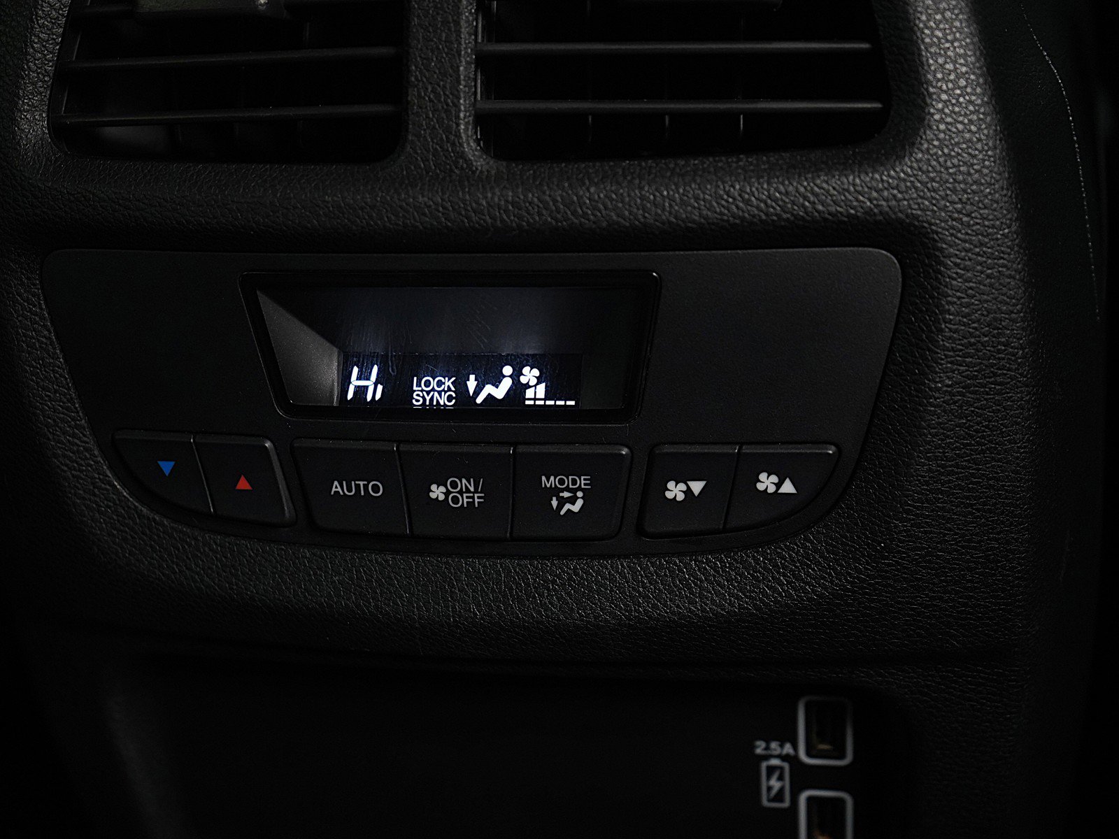 Used 2022 Honda Pilot TrailSport image 16