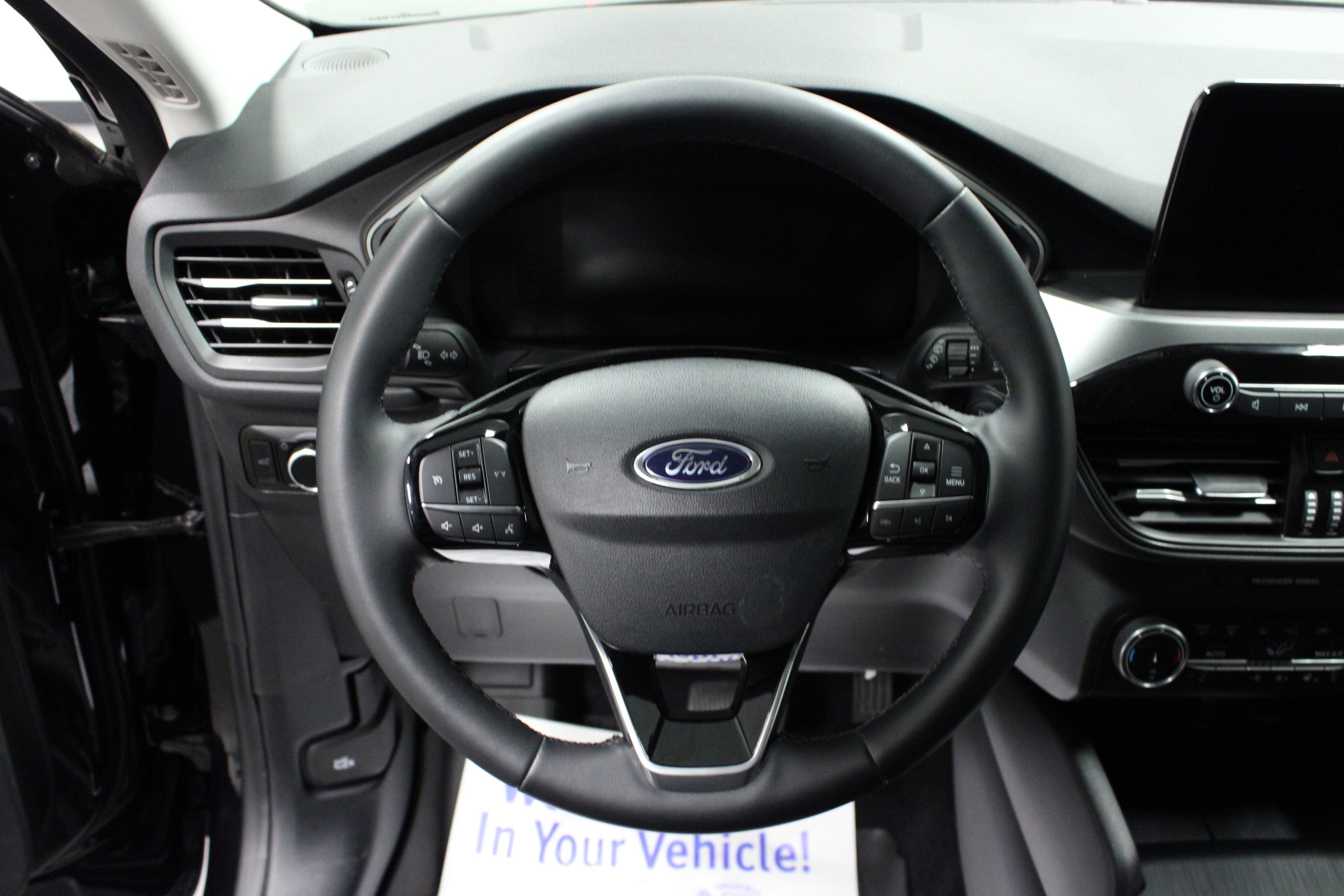 Used 2024 Ford Escape Active image 17
