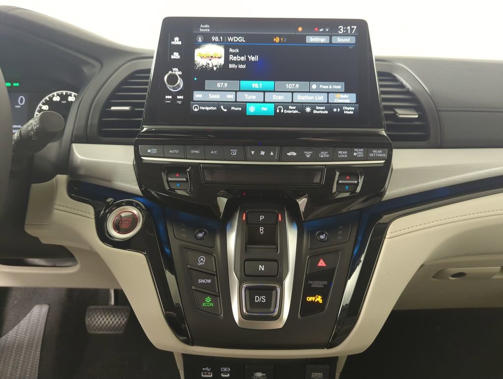 New 2026 Honda Odyssey Touring image 16