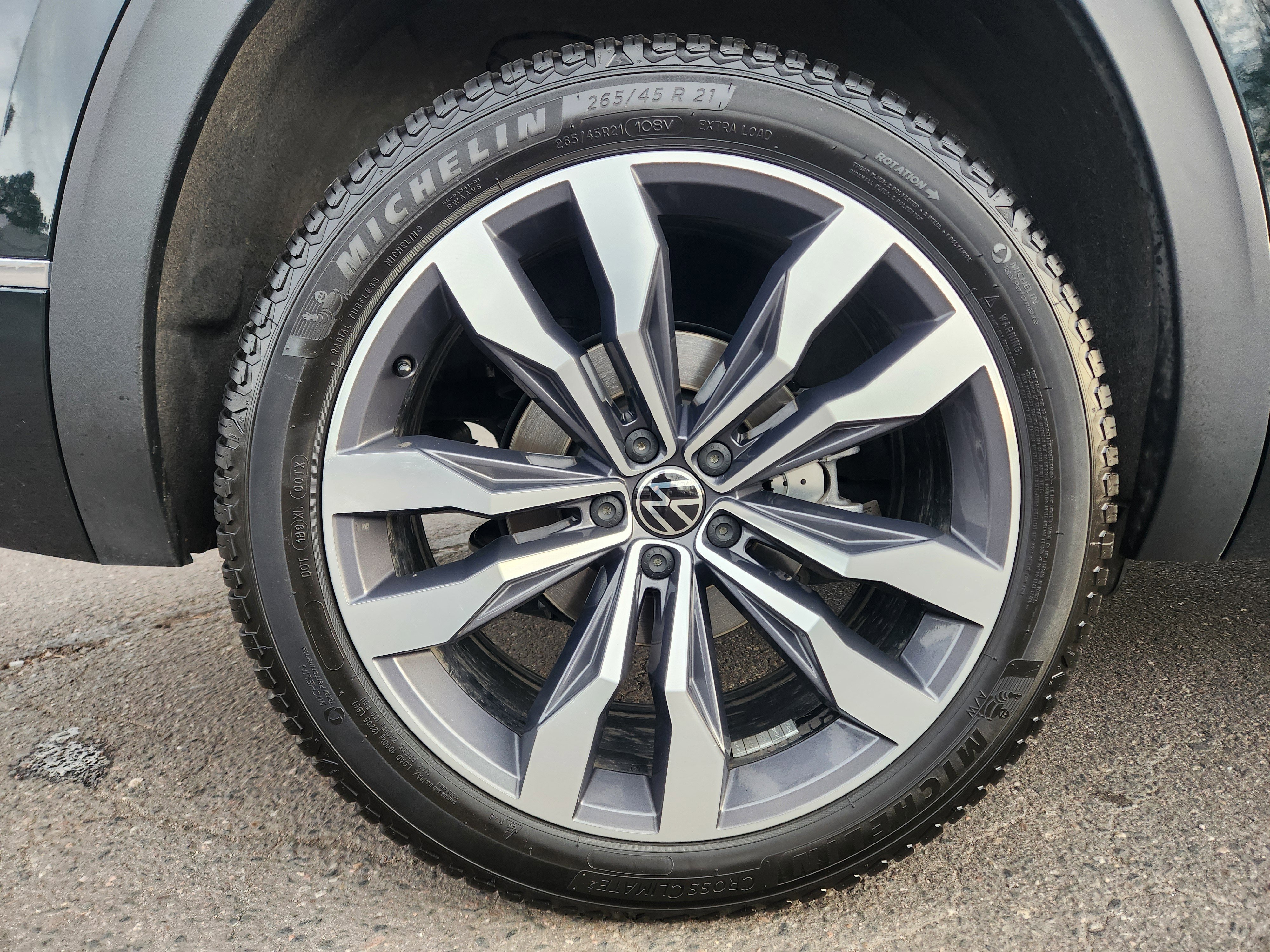 Certified 2022 Volkswagen Atlas SEL Premium image 26