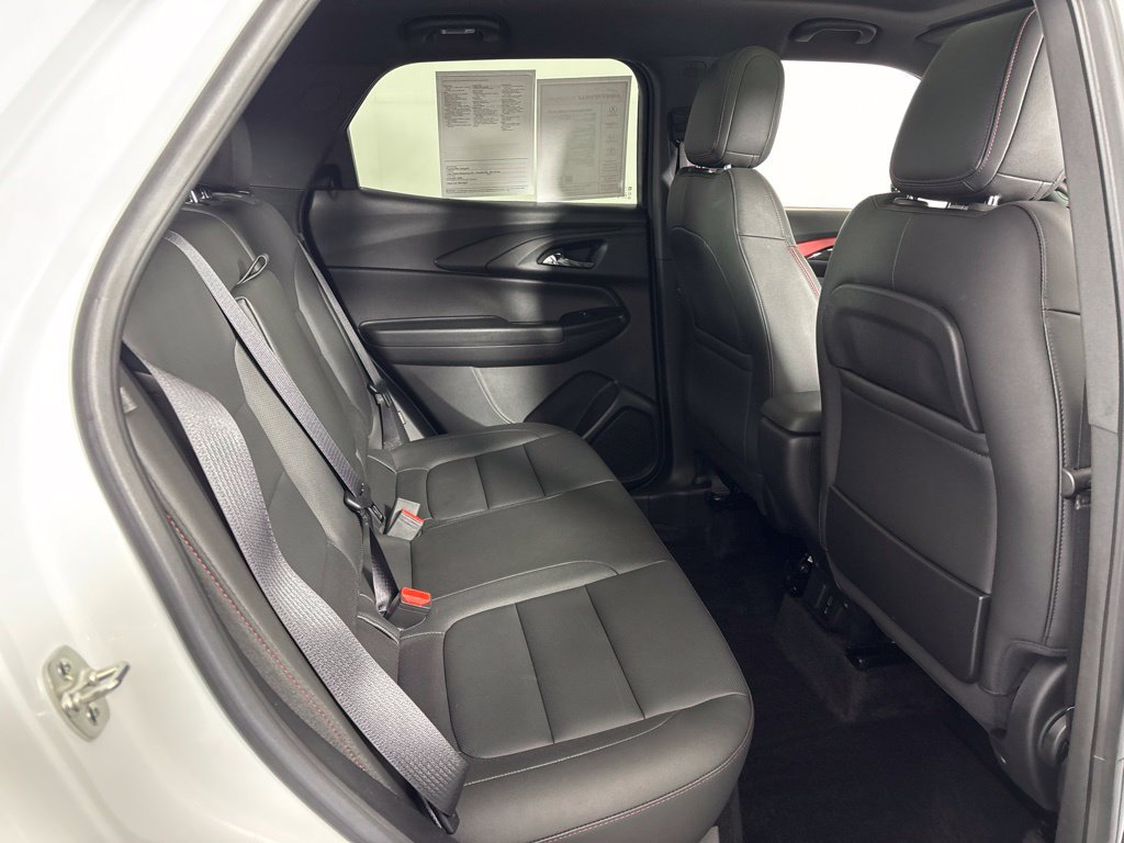 Used 2024 Chevrolet TrailBlazer RS w/ Convenience Package FWD image 17