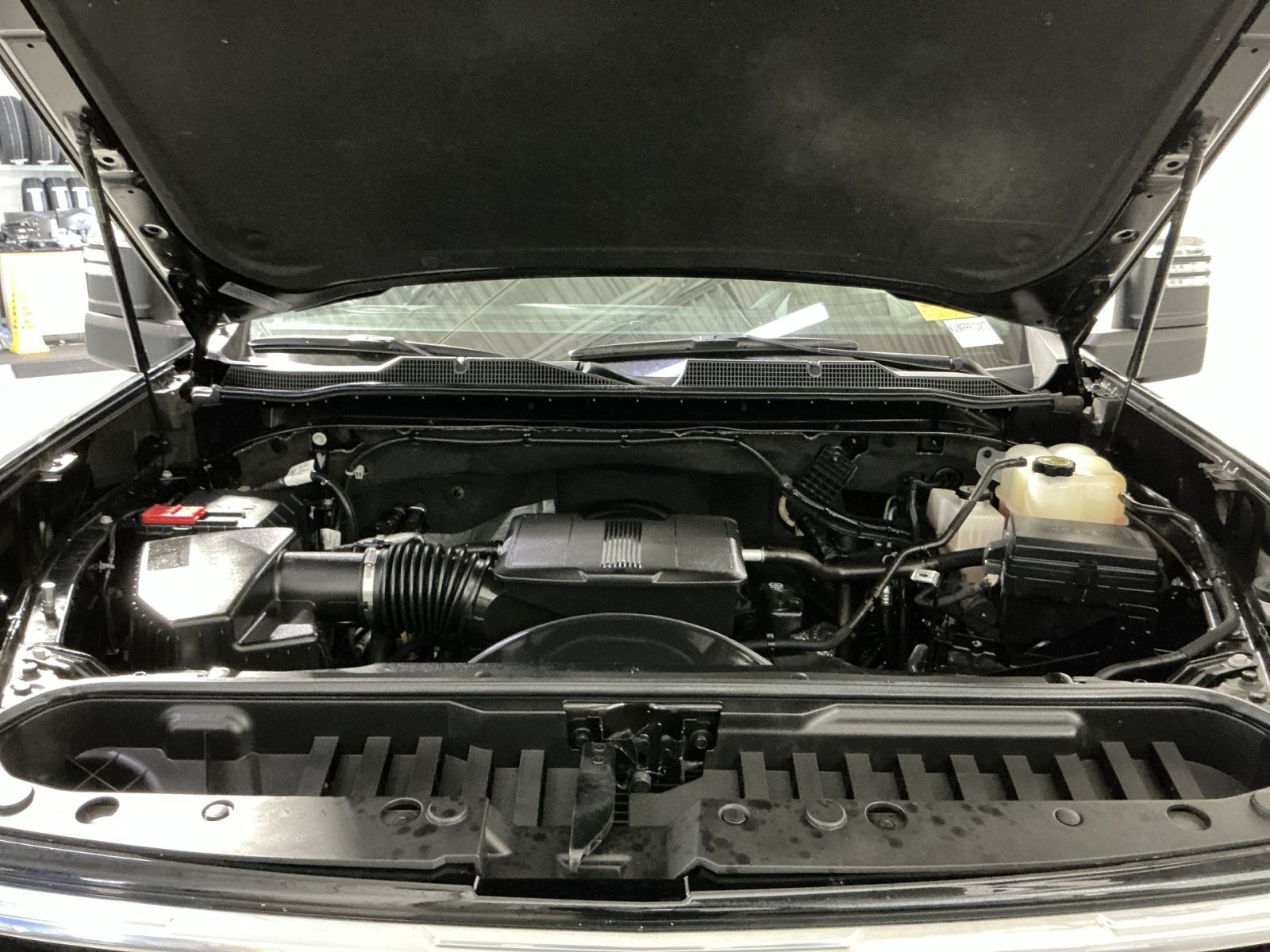 Used 2024 Chevrolet Silverado 2500 High Country w/ High Country Premium Package AWD/4WD image 26