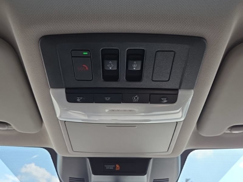 Used 2021 Nissan Rogue SV w/ Premium Package AWD/4WD image 39