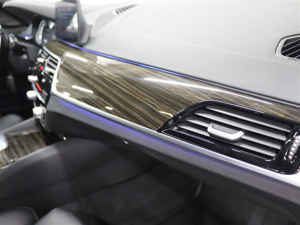 Used 2018 BMW 540i xDrive image 31