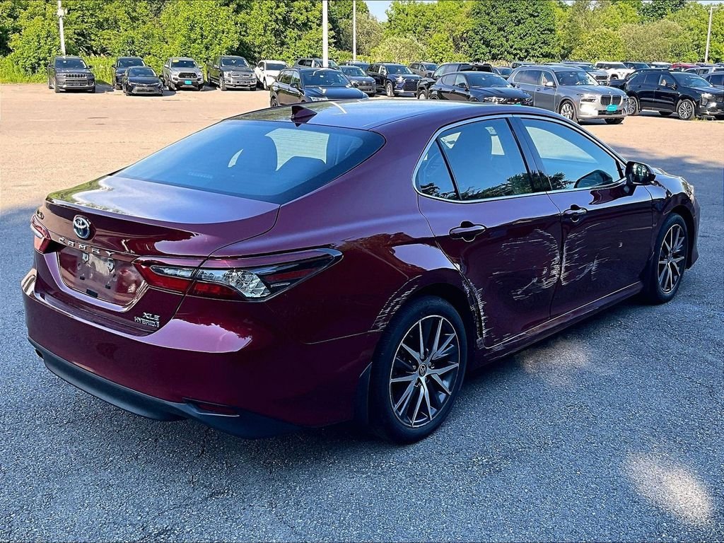 Certified 2022 Toyota Camry XLE w/ Navigation Upgrade Package FWD image 6