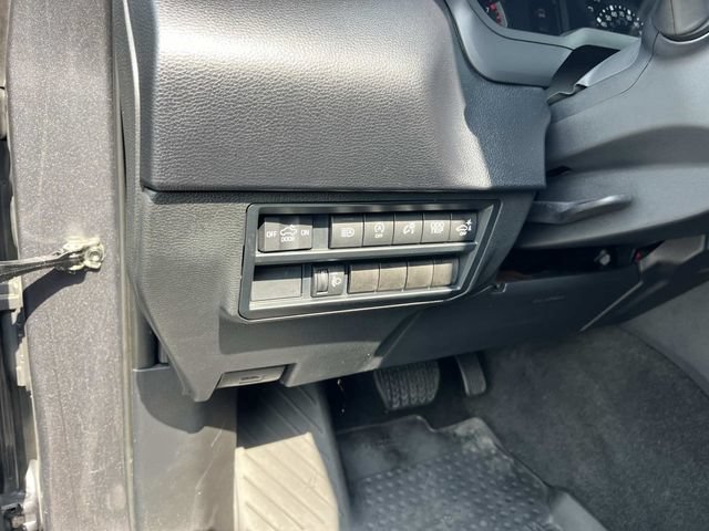 Used 2023 Toyota Tundra SR5 w/ SR5 Convenience Package AWD/4WD image 33