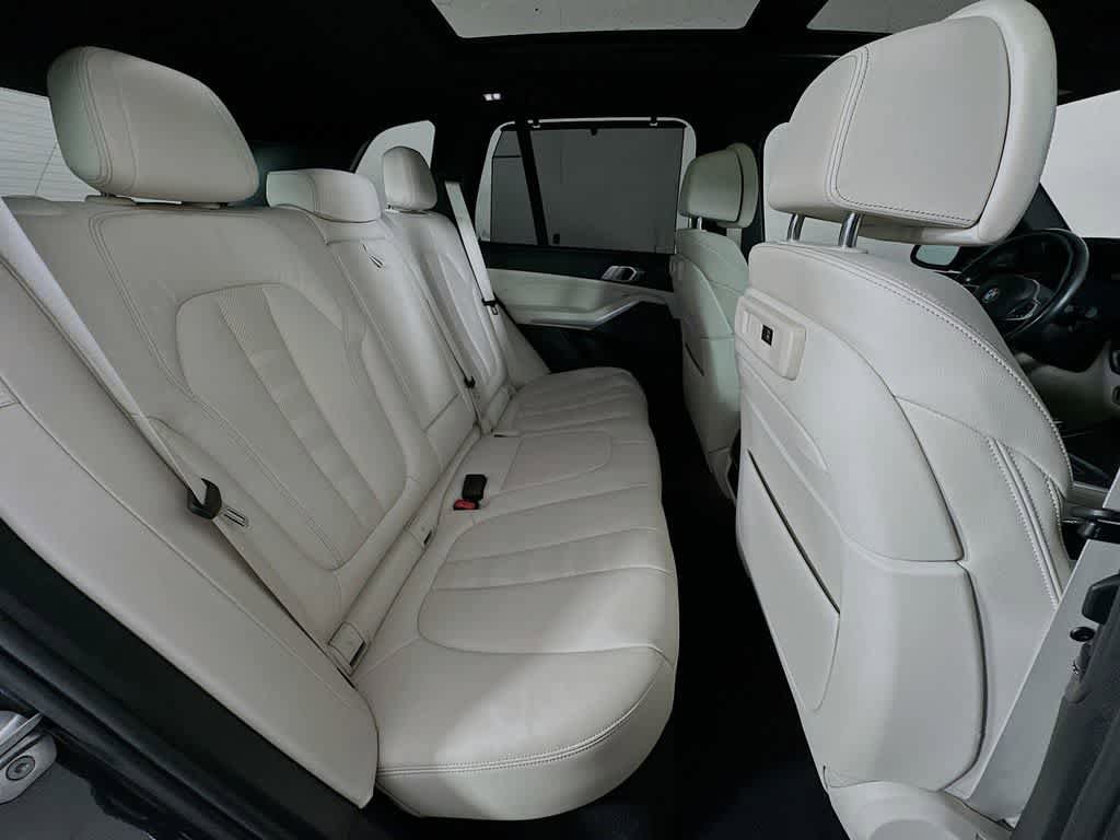 Used 2022 BMW X5 xDrive40i AWD/4WD image 34