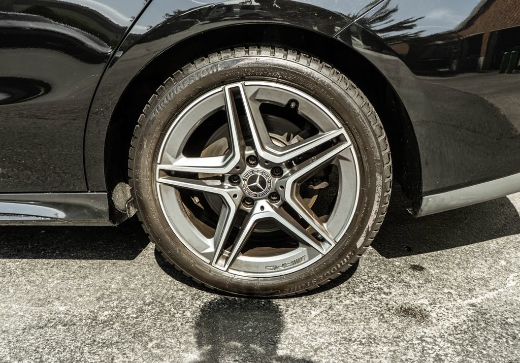 Used 2022 Mercedes-Benz CLA 250 4MATIC image 30
