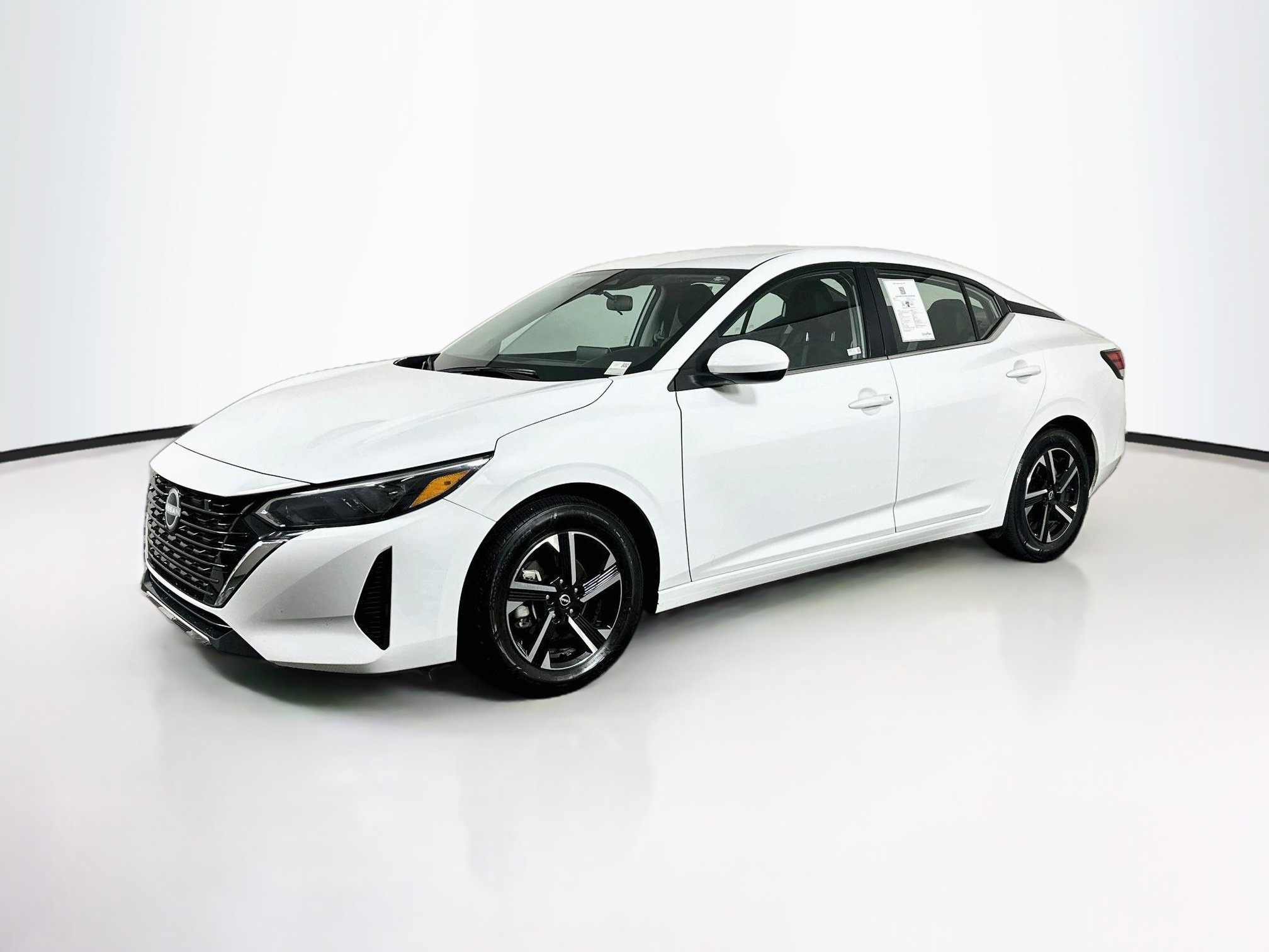 Used 2025 Nissan Sentra SV FWD image 3