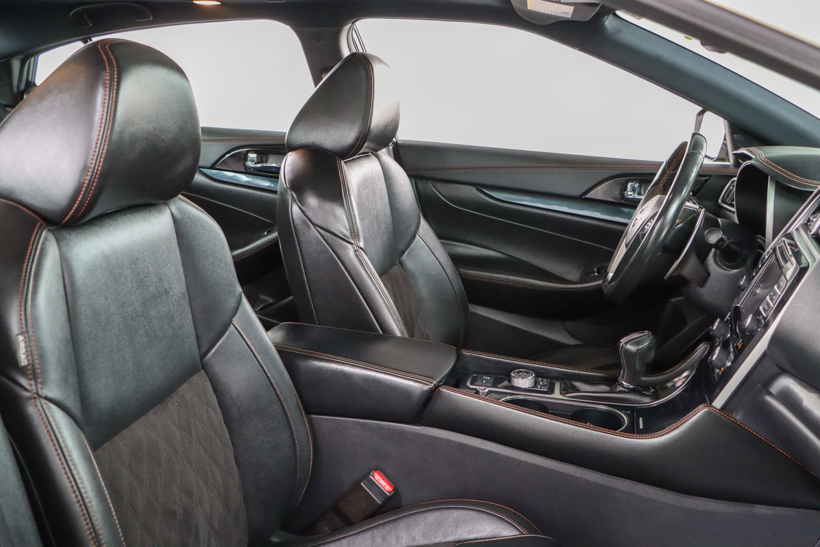 Used 2023 Nissan Maxima SR w/ Sport Mat Group FWD image 28