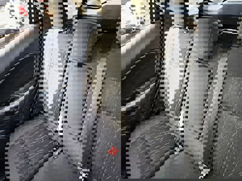 Used 2019 Ford EcoSport SE image 12