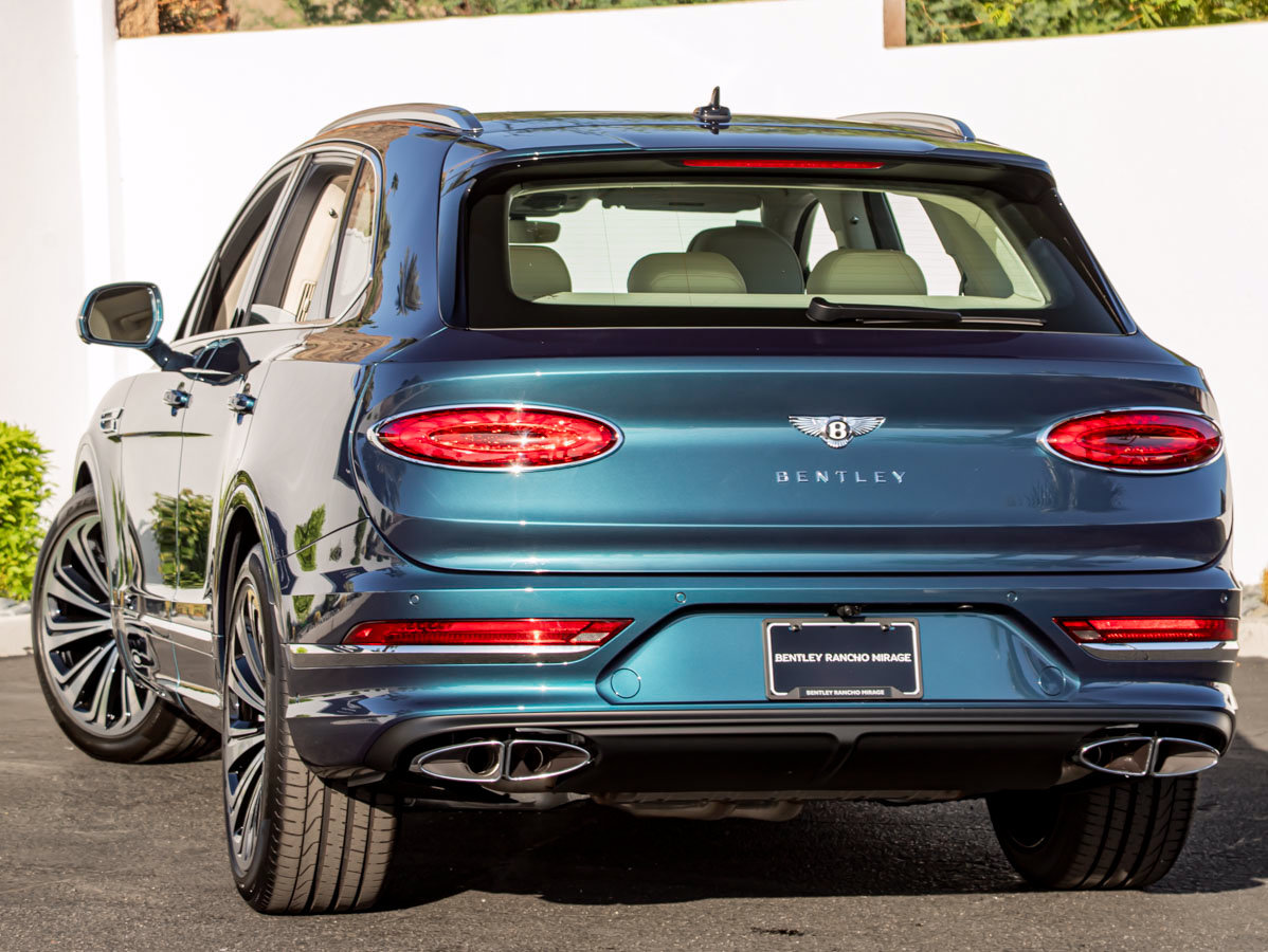 New 2027 Bentley Bentayga AWD/4WD image 3