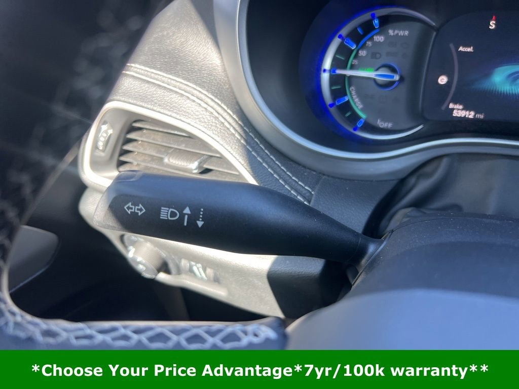 Certified 2022 Chrysler Pacifica Touring-L w/ S Appearance Package image 73