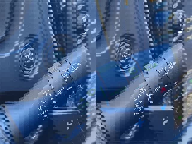 Used 2025 Subaru Forester Limited image 25