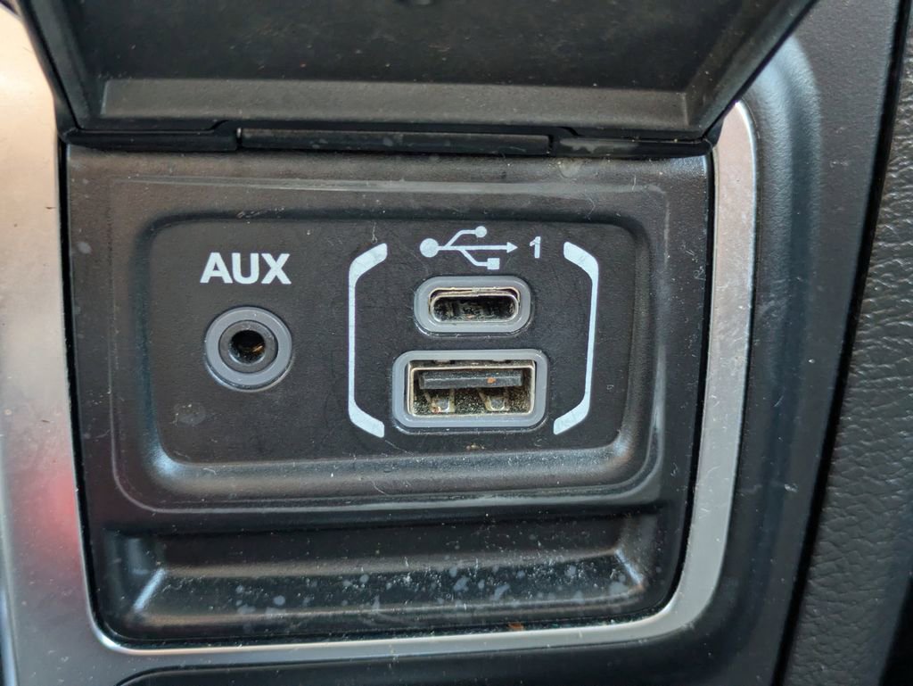 Used 2019 Jeep Wrangler Unlimited Sport S image 23