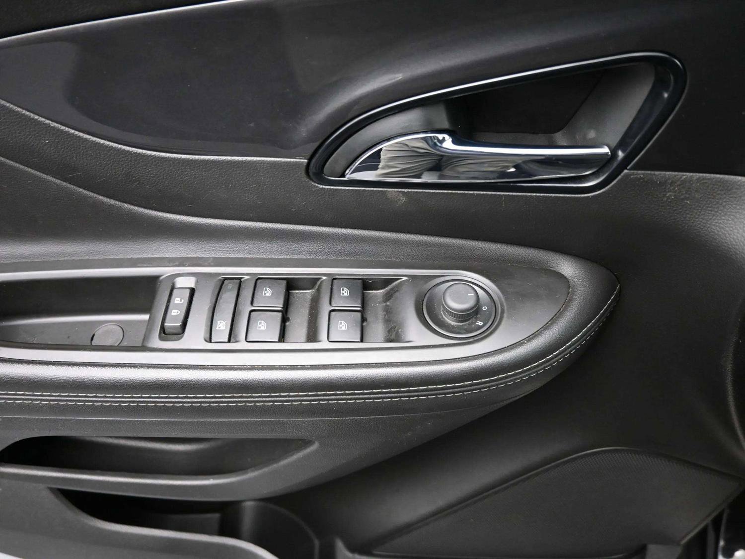 Used 2020 Buick Encore Preferred image 20