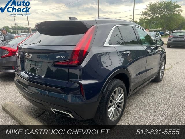 Used 2025 Cadillac XT4 Premium Luxury FWD image 3