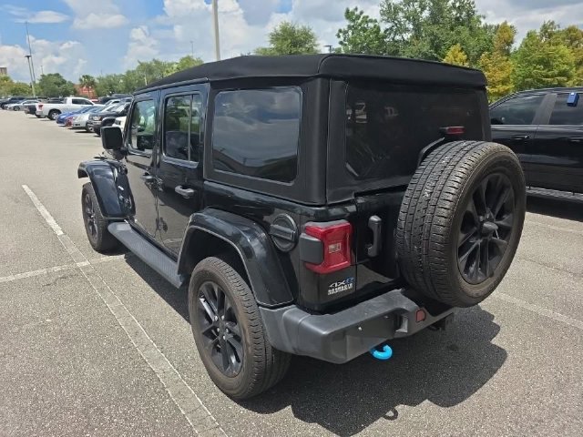 Used 2023 Jeep Wrangler Unlimited Sahara AWD/4WD image 7