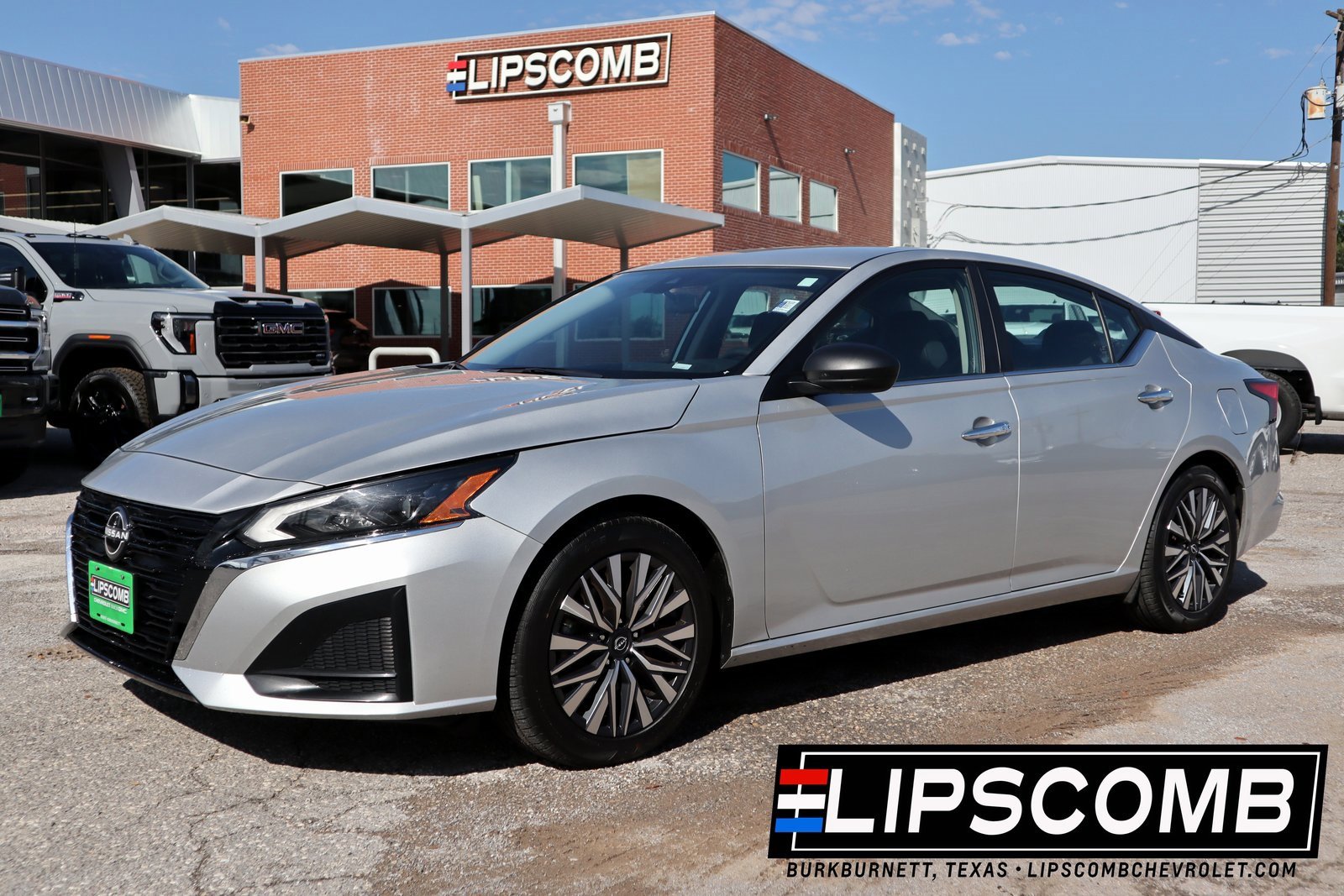 Used 2024 Nissan Altima 2.5 SV