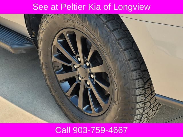 Used 2021 Ford Expedition XLT RWD image 7