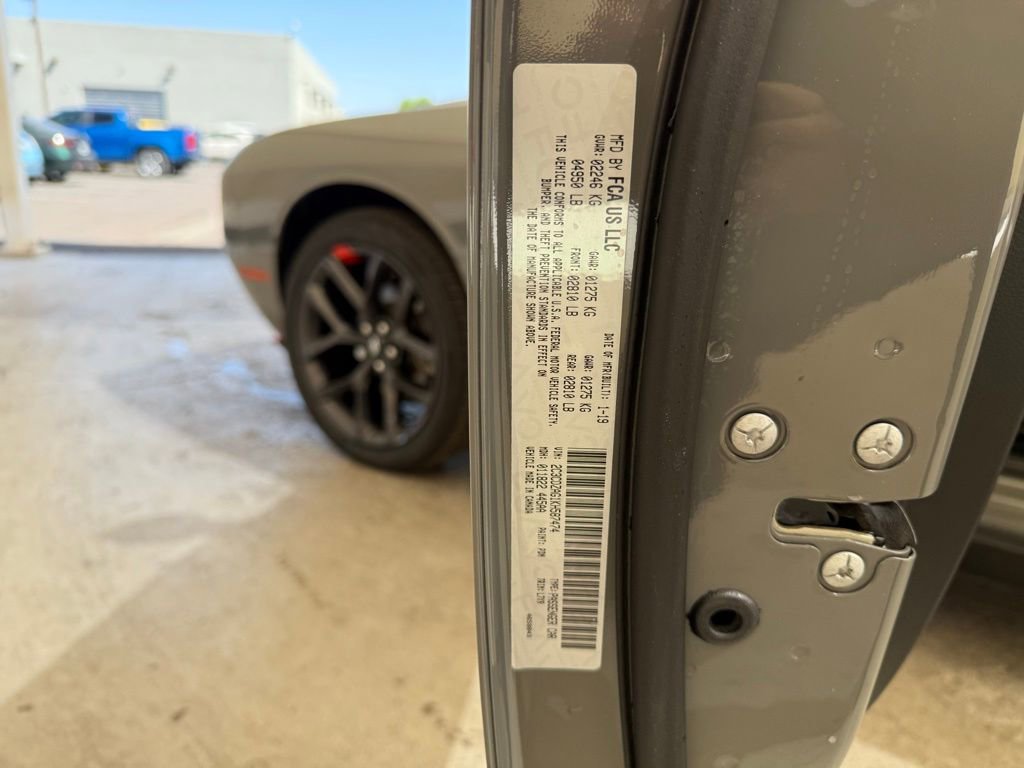 Used 2019 Dodge Challenger SXT w/ Driver Convenience Group RWD image 32