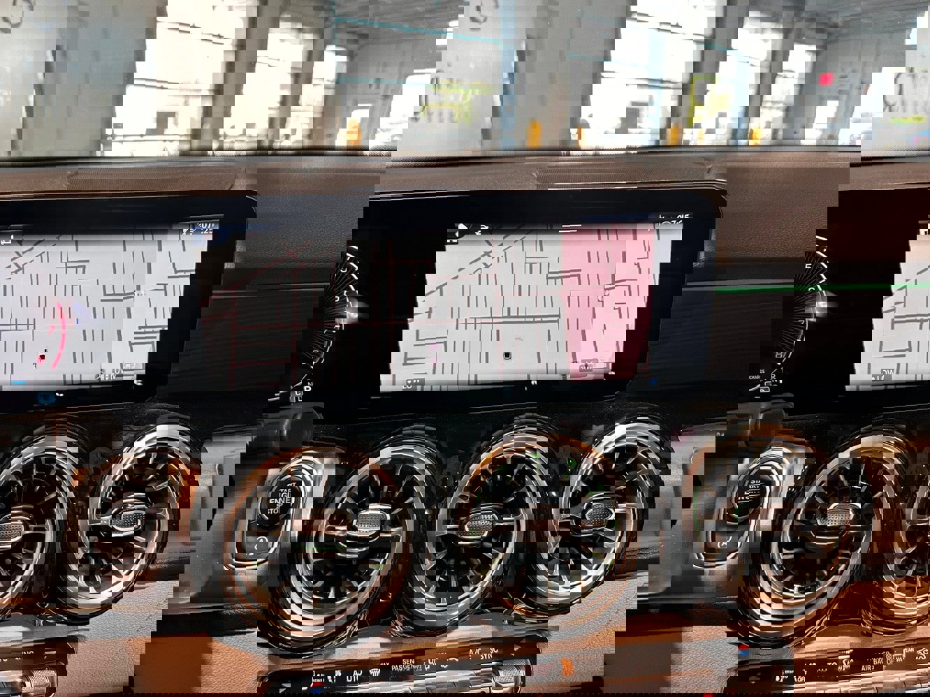 New 2025 Mercedes-Benz GLB 250 4MATIC image 10